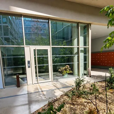 New 2-room Air-conditioned In The Clouds Apartment