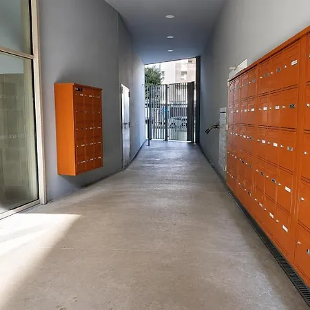 New 2-room Air-conditioned In The Clouds Nizza
